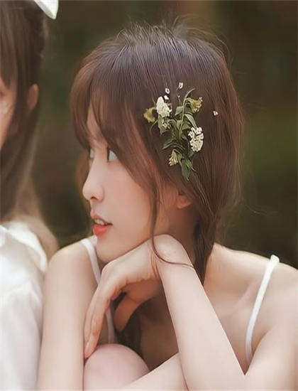 【深度分析】她唇之上怦然心动的表演艺术与角色塑造 从艺术角度分析的专业分析